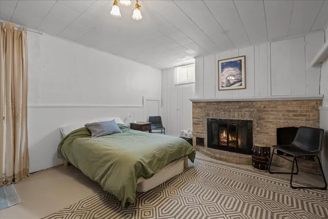 $525,000 | 124 West Crystal Lake Avenue, Crystal Lake, IL 60014