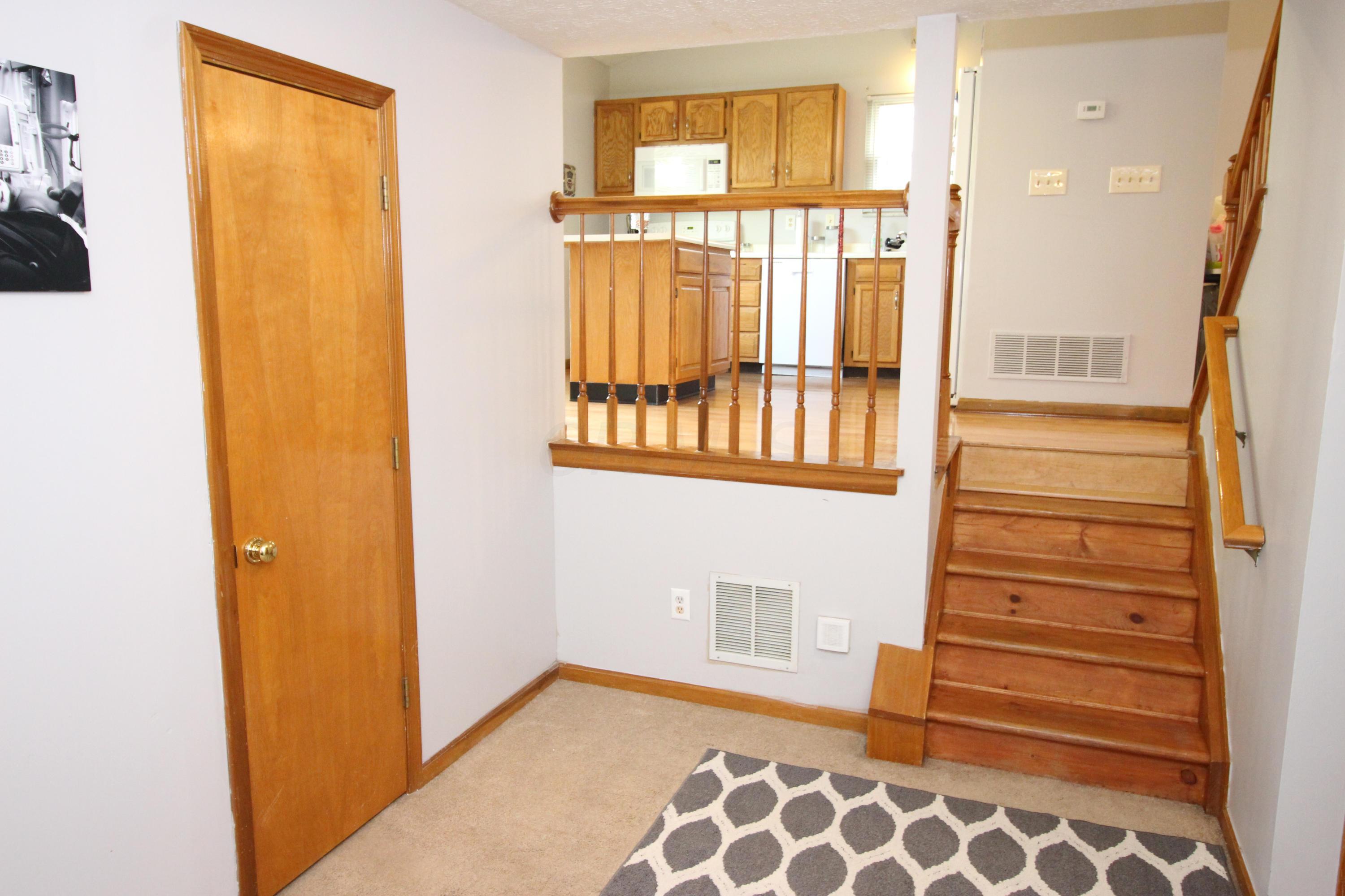 3459 Rocky Road Columbus, OH 43223 - Photo 5 of 13