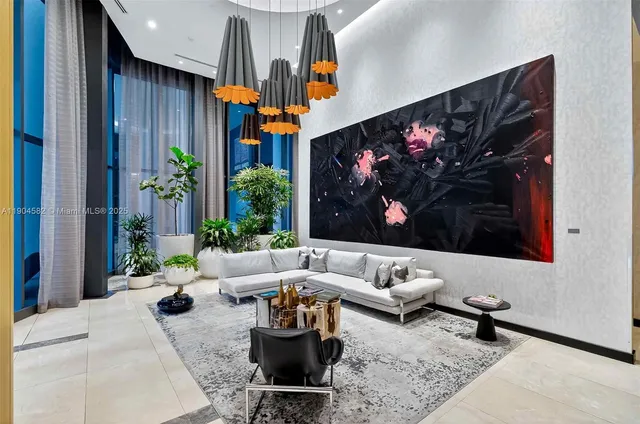 a view of back yard of the house