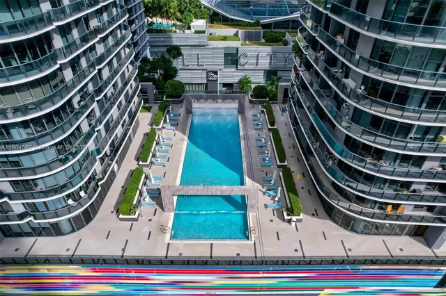 a view of an outdoor space