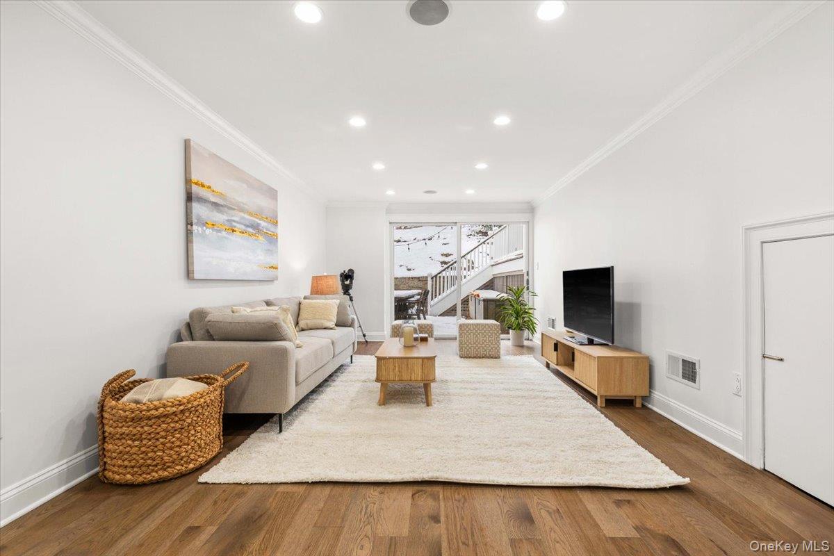 14 Eagles Bluff Rye Brook, NY 10573 - Photo 37 of 48