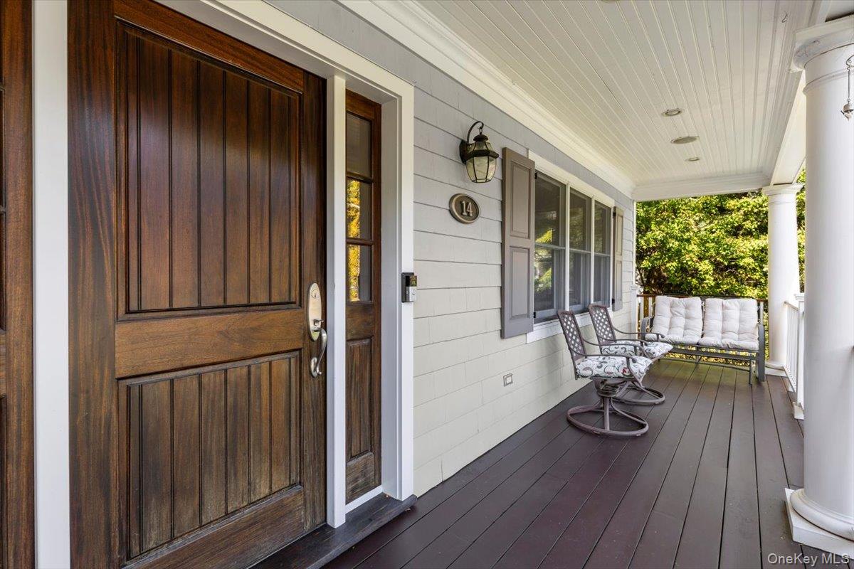 14 Eagles Bluff Rye Brook, NY 10573 - Photo 4 of 48