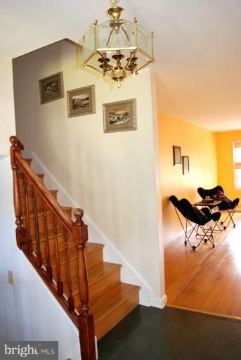 2401 Rocky Branch Road Vienna, VA 22181 - Photo 16 of 29 Interior (General)