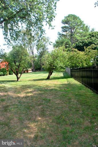 2401 Rocky Branch Road Vienna, VA 22181 - Photo 21 of 29 Exterior (Rear)