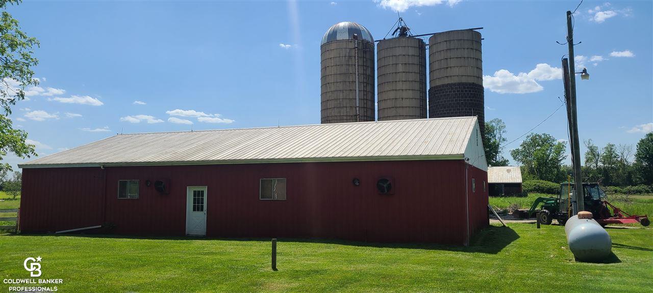 8331 Mason Road Yale, MI 48097 - Photo 7 of 67 Barn View 2