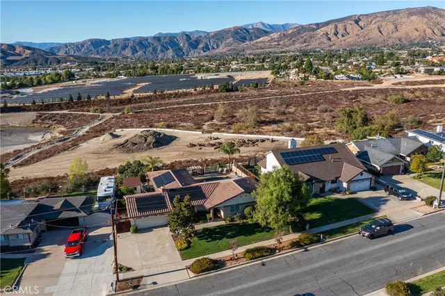 $739,900 | 35610 Panorama Drive, Yucaipa, CA 92399