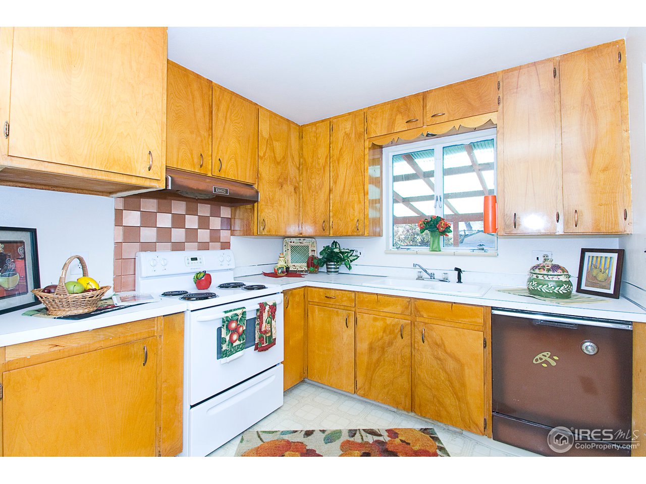 1909 Springfield Drive Fort Collins, CO 80521 - Photo 5 of 15 Gallery Image 5