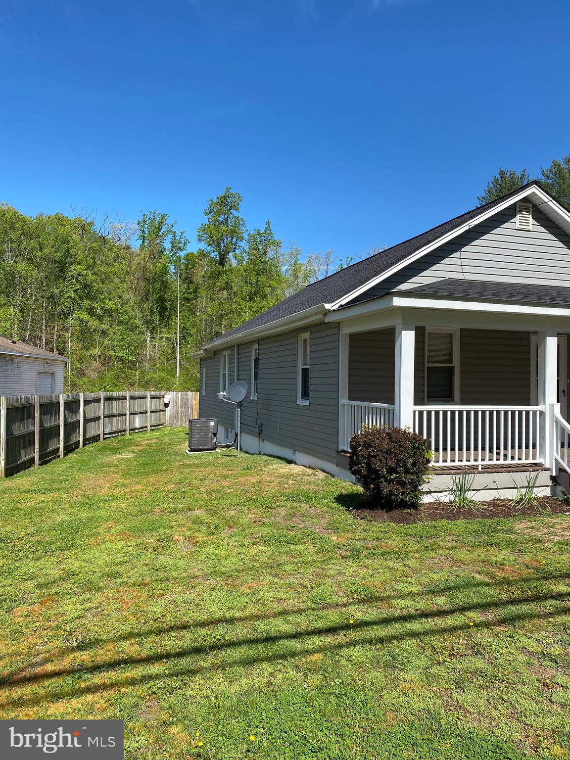 37 Truslow Road Fredericksburg, VA 22405 - Photo 9 of 10 Side Yard