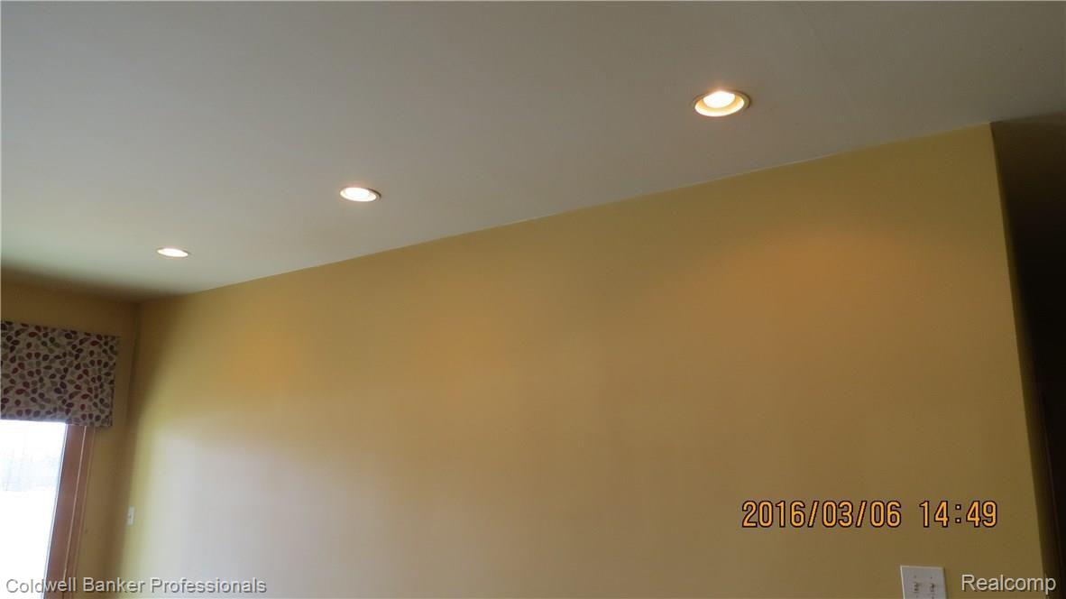 16200 33 Mile Road Armada, MI 48005 - Photo 18 of 77 Recessed Lighting in Great Room 9ft Ceilings.
