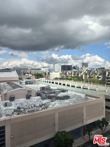 $4,200 | 940 South Western Avenue, Unit 601, Los Angeles, CA 90006