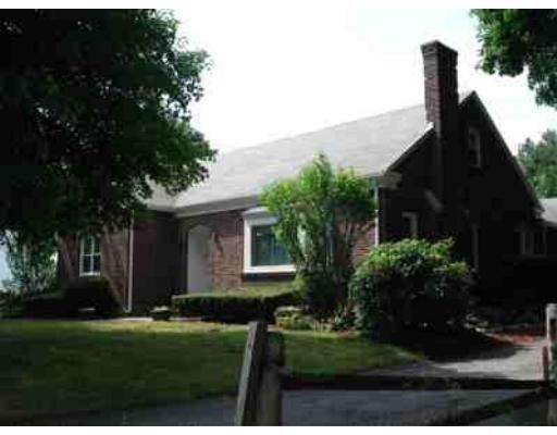 134 Rivulet Street Uxbridge, MA 01569 - Photo 1 of 22 Gallery Image 1