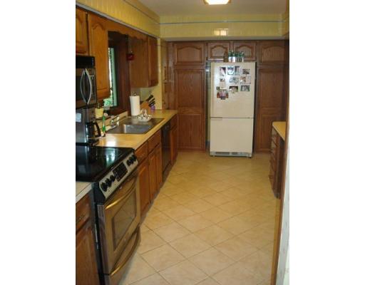 134 Rivulet Street Uxbridge, MA 01569 - Photo 16 of 22 Gallery Image 16