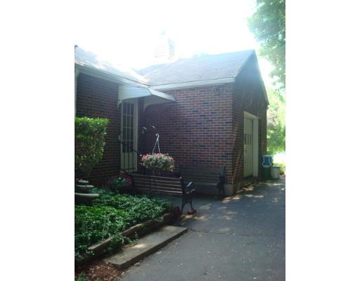 134 Rivulet Street Uxbridge, MA 01569 - Photo 4 of 22 Gallery Image 4