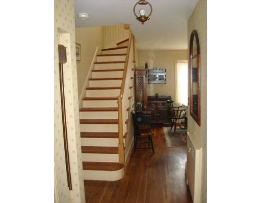 134 Rivulet Street Uxbridge, MA 01569 - Photo 8 of 22 Gallery Image 8