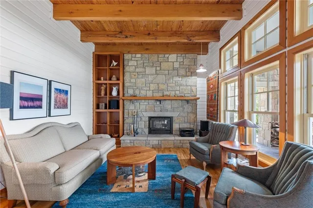 $1,495,000 | 17580 B Cantrell Road, Linwood, KS 66052