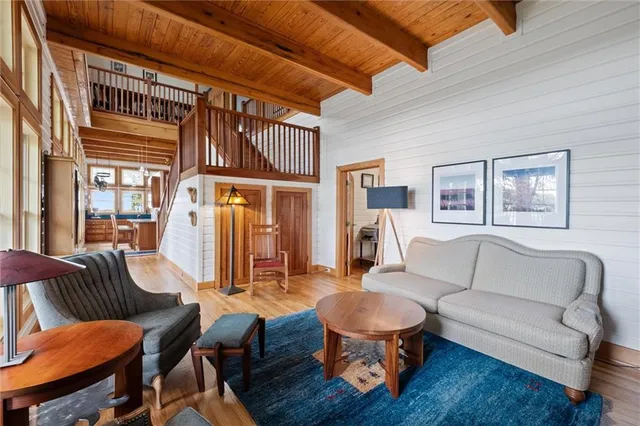 $1,495,000 | 17580 B Cantrell Road, Linwood, KS 66052