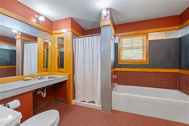 $1,495,000 | 17580 B Cantrell Road, Linwood, KS 66052