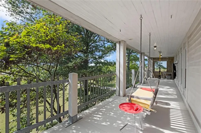 $1,495,000 | 17580 B Cantrell Road, Linwood, KS 66052