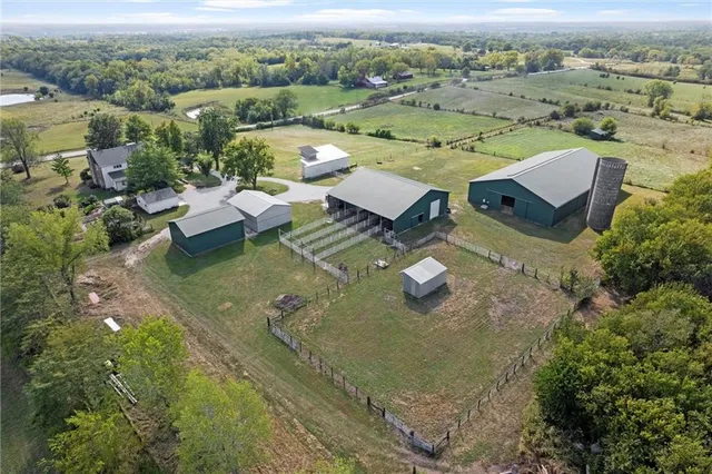 $1,495,000 | 17580 B Cantrell Road, Linwood, KS 66052