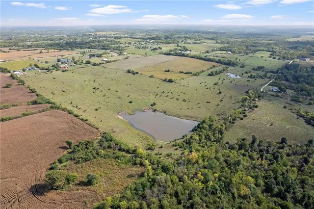$1,495,000 | 17580 B Cantrell Road, Linwood, KS 66052