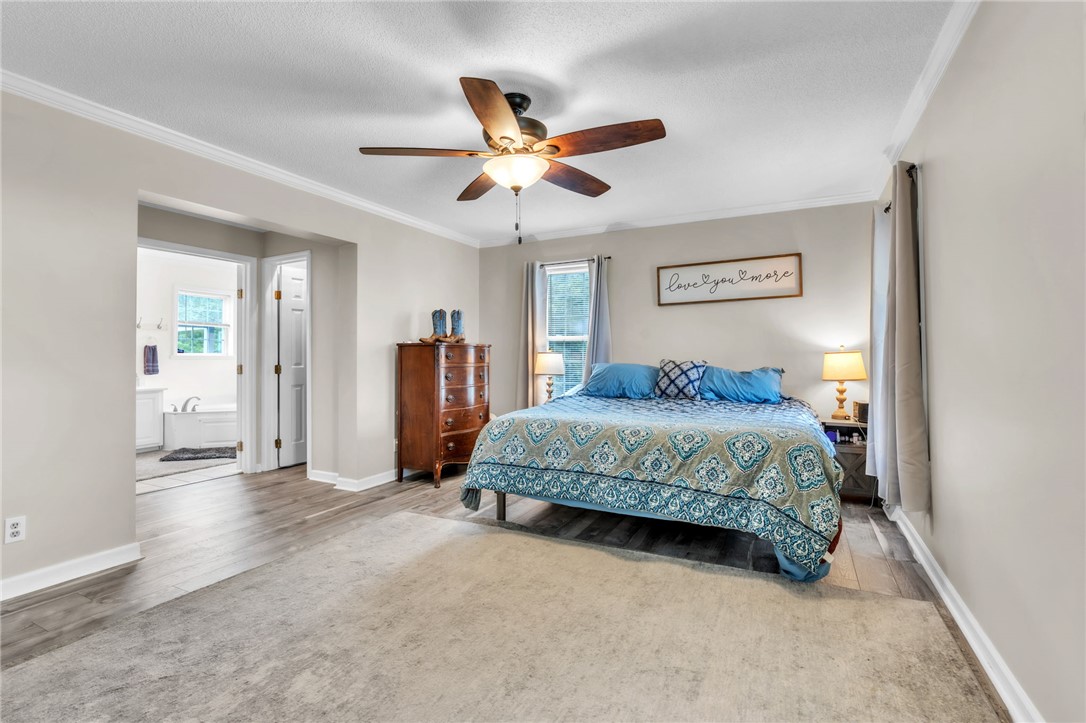 437 McConnell Road Marietta, SC 29661 - Photo 3 of 33