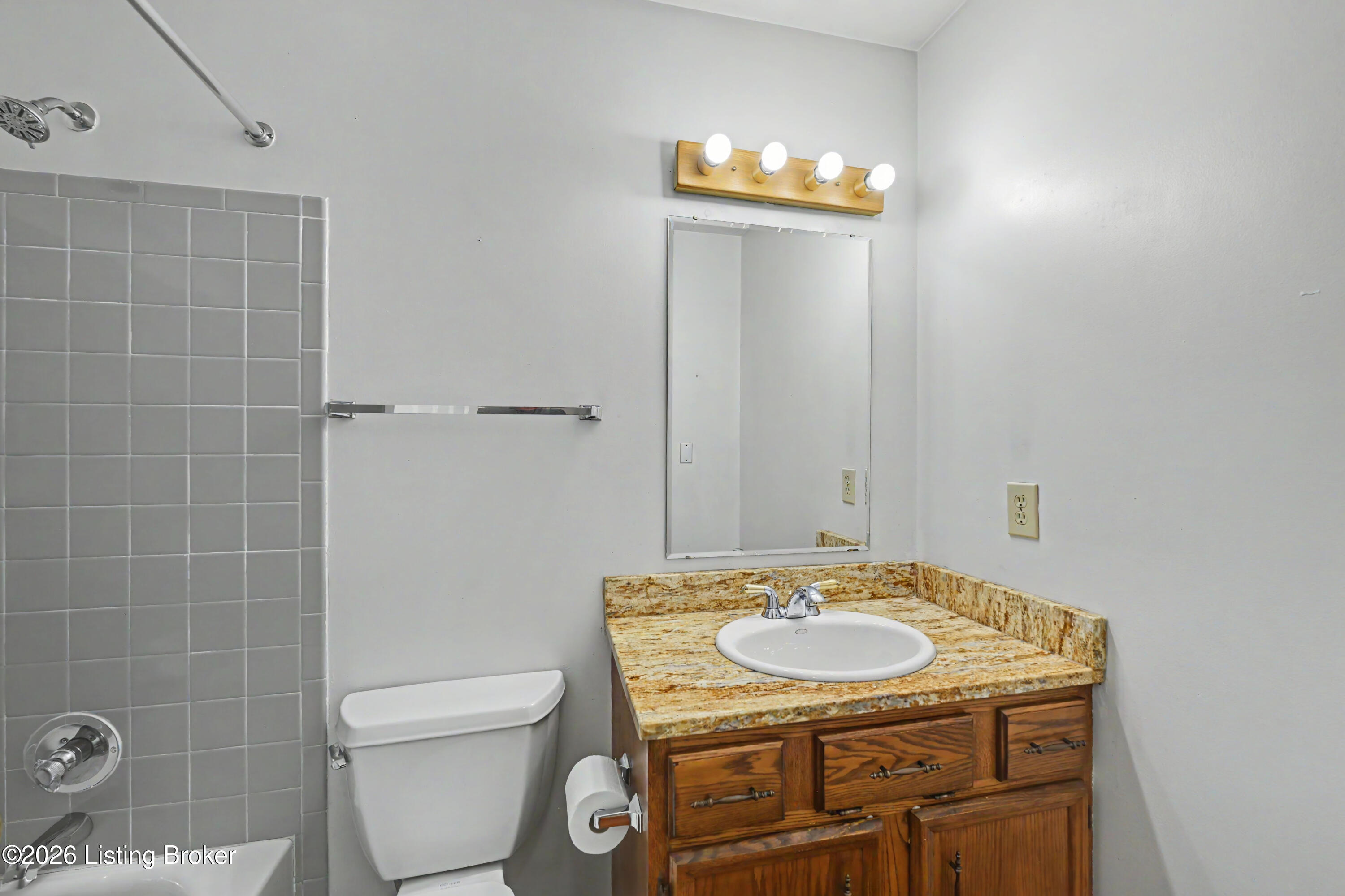 8911 Acushnet Road Louisville, KY 40242 - Photo 17 of 44 Hall Bathroom