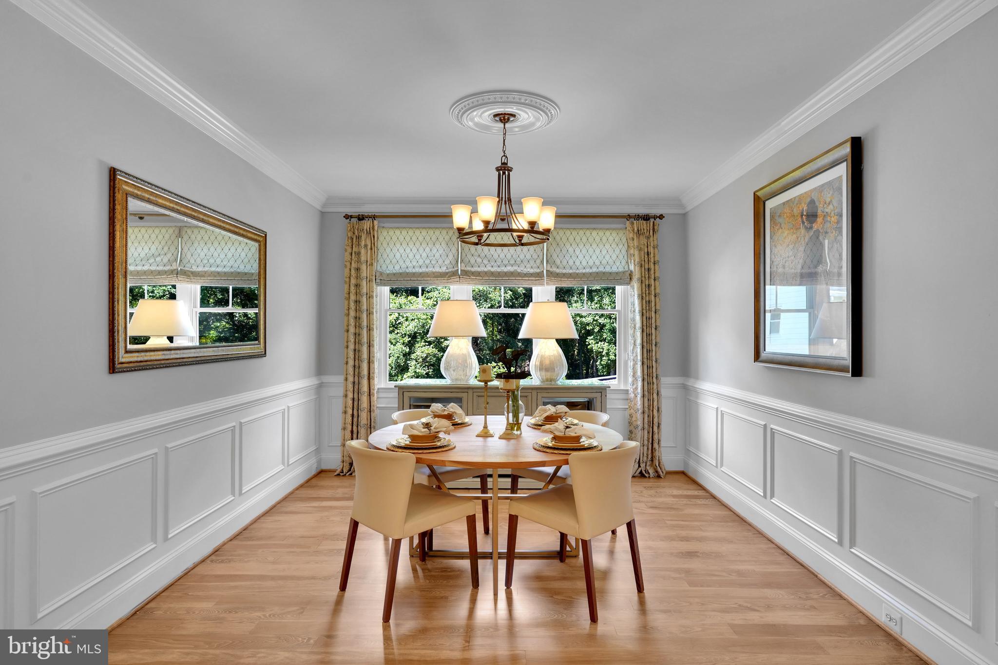 421 Cynthia Lane Northeast Vienna, VA 22180 - Photo 13 of 67 Dining Room