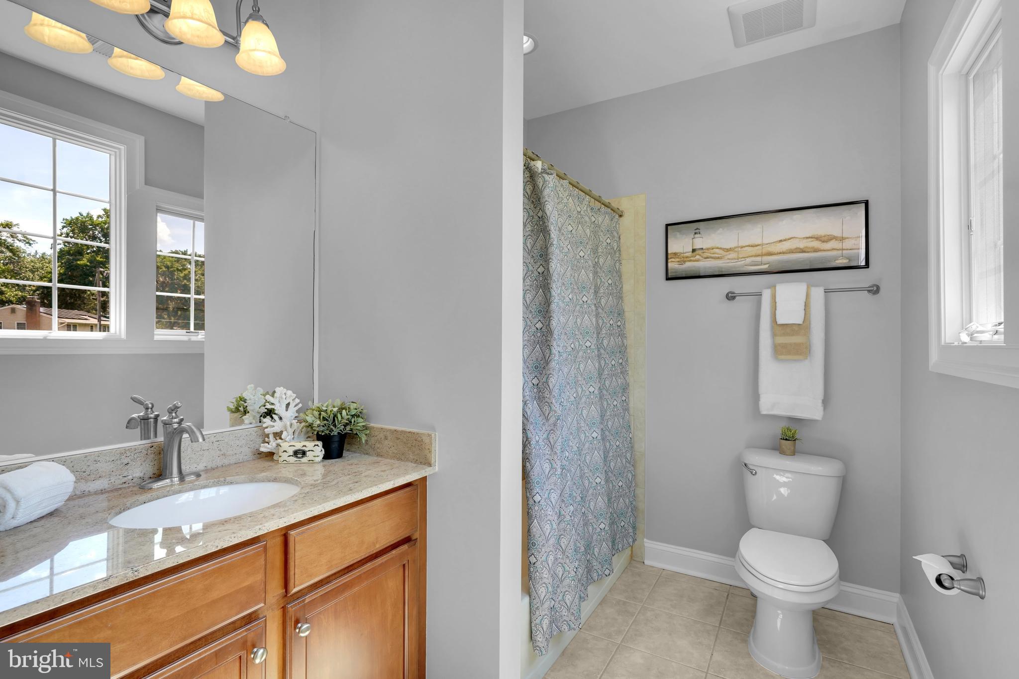 421 Cynthia Lane Northeast Vienna, VA 22180 - Photo 39 of 67 Bedroom 4 attached bath