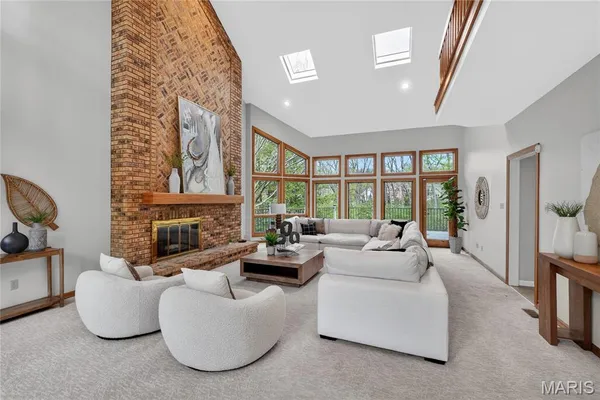 $1,200,000 | 12815 Topping Manor Drive, Town and Country, MO 63131