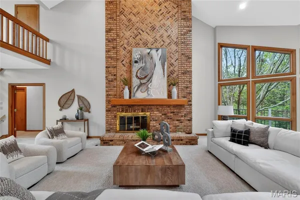 $1,200,000 | 12815 Topping Manor Drive, Town and Country, MO 63131