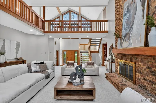 $1,200,000 | 12815 Topping Manor Drive, Town and Country, MO 63131
