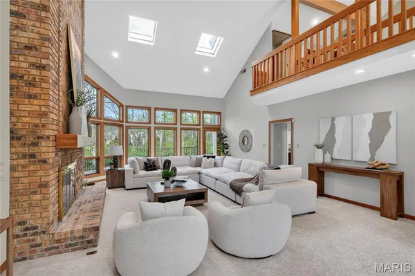 $1,200,000 | 12815 Topping Manor Drive, Town and Country, MO 63131