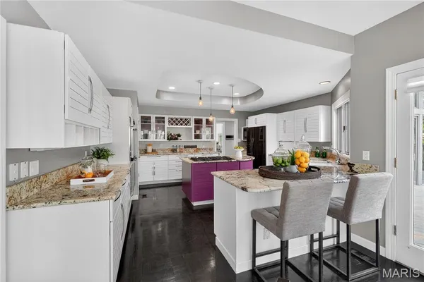 $1,200,000 | 12815 Topping Manor Drive, Town and Country, MO 63131