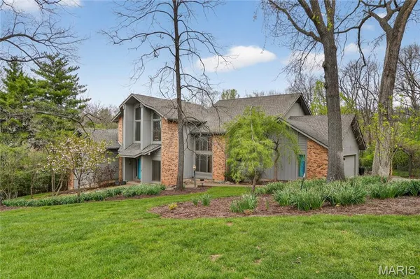$1,200,000 | 12815 Topping Manor Drive, Town and Country, MO 63131
