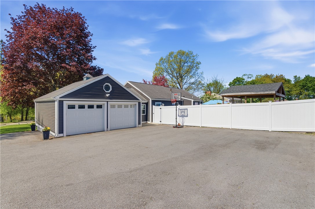 3811 Mendon Road Cumberland, RI 02864 - Photo 2 of 24