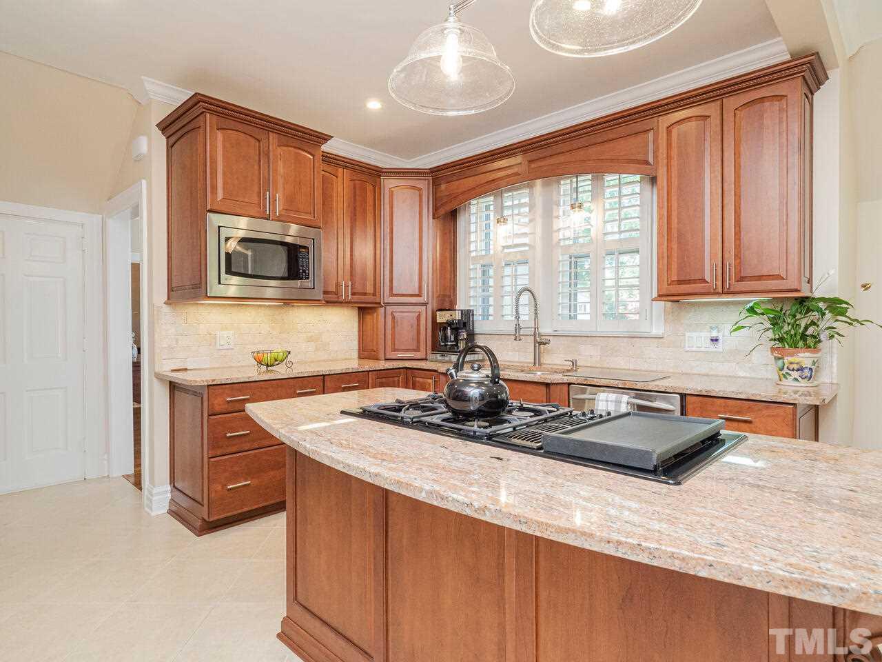 1614 Oberlin Road Raleigh, NC 27608 - Photo 8 of 30