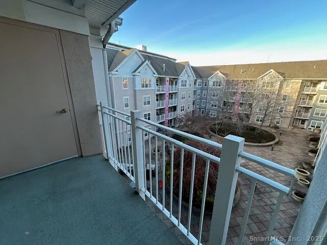 $2,161 | 499 Bedford Street, Unit 436, Stamford, CT 06901