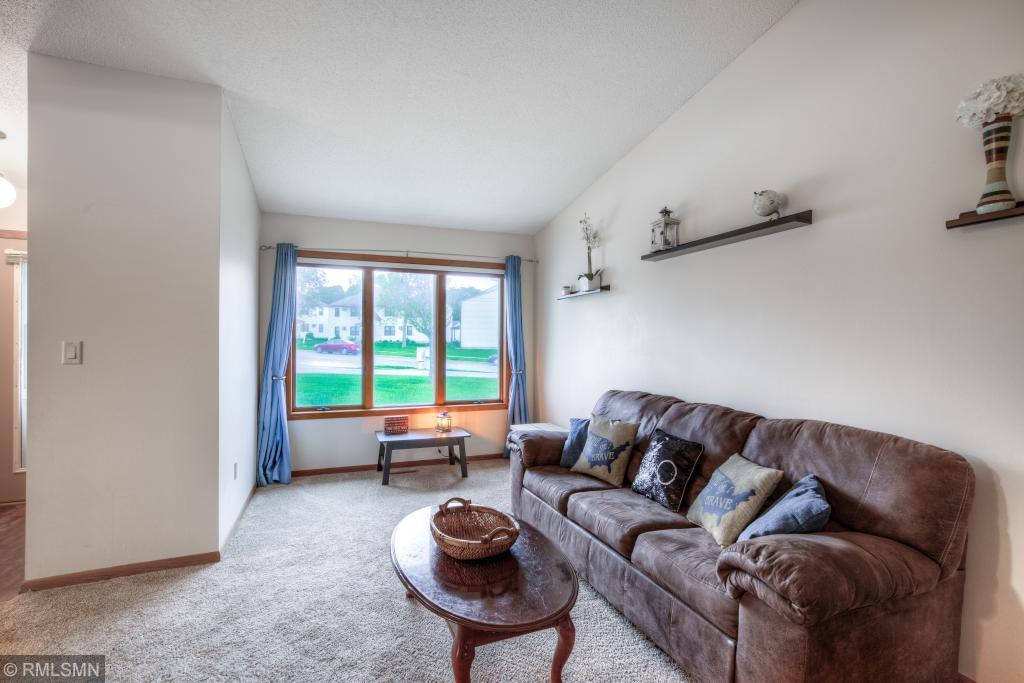 2403 30th Avenue Northwest Rochester, MN 55901 - Photo 5 of 34