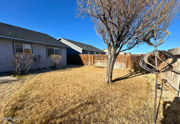 $1,950 | 210 Emigrant Way, Fernley, NV 89408