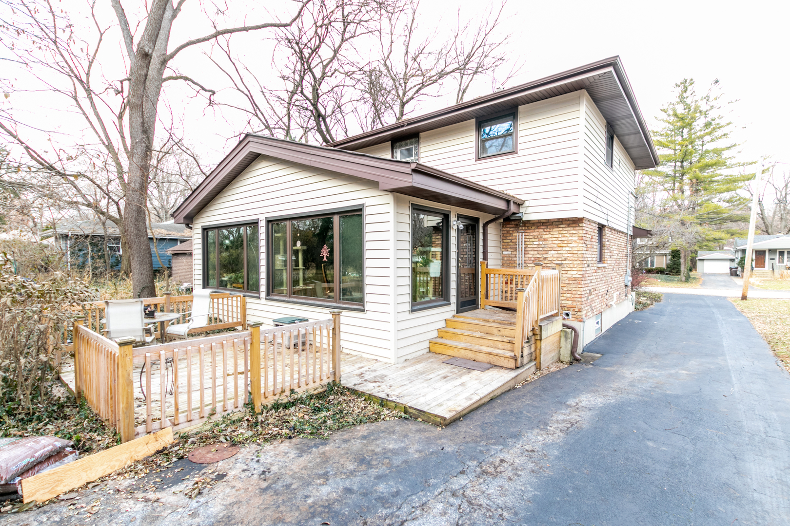 1325 Linden Road Homewood, IL 60430 - Photo 18 of 19 a view of a house with backyard and chairs