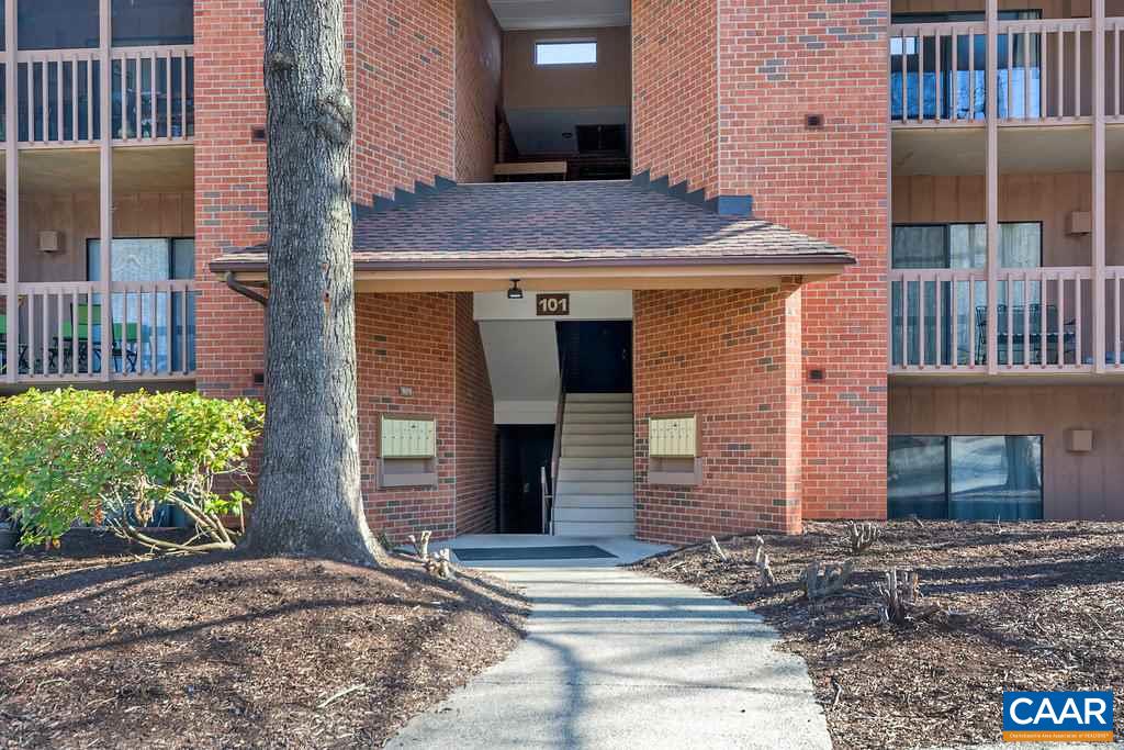 101 Turtle Creek Road, Unit 12 Charlottesville, VA 22901 - Photo 25 of 36 a front view of a house