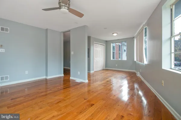 $1,800 | 1412 Delaware Avenue, Unit A1, Wilmington, DE 19806