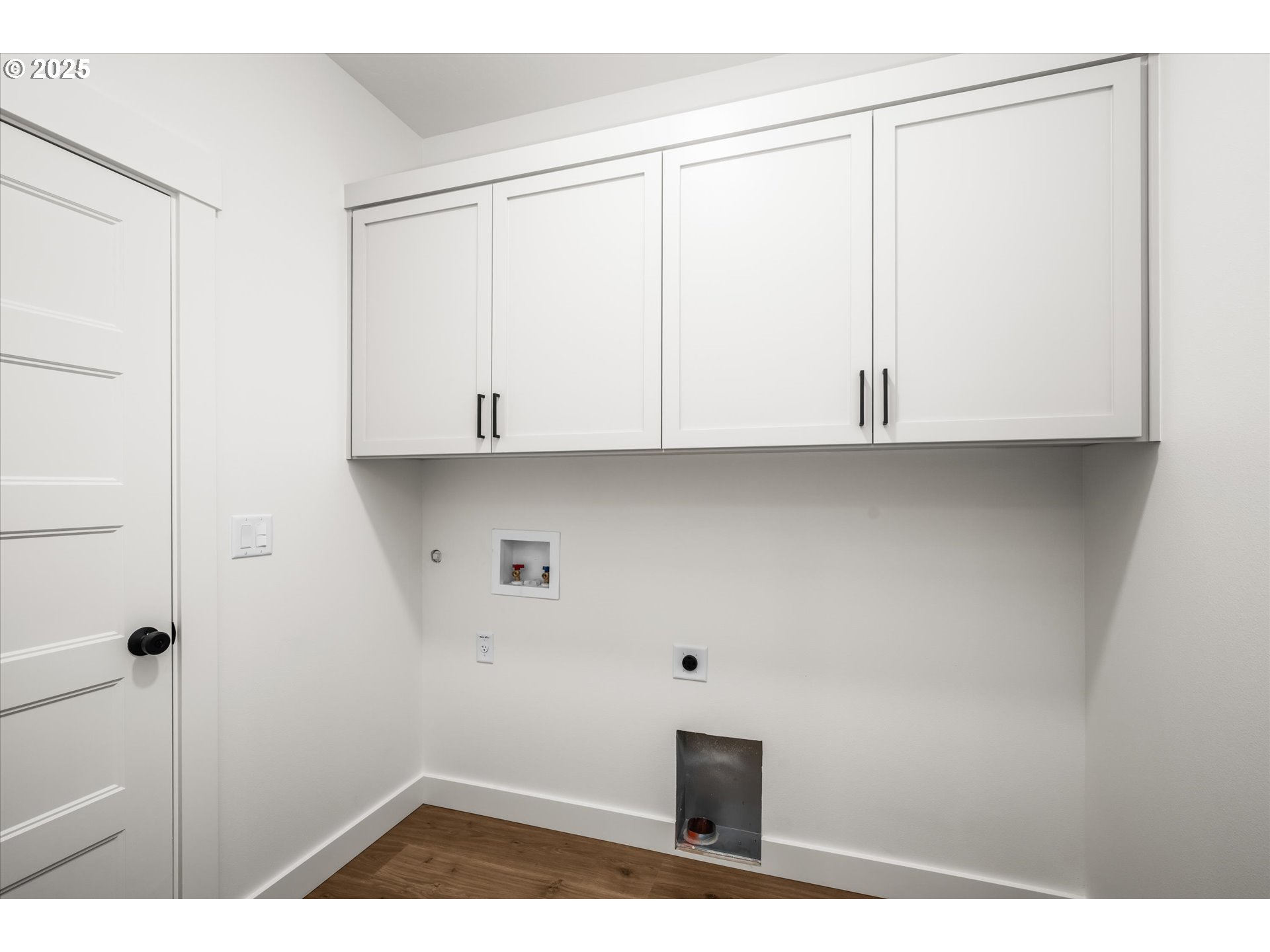 88091 Jameson Way Veneta, OR 97487 - Photo 19 of 22 a view of room