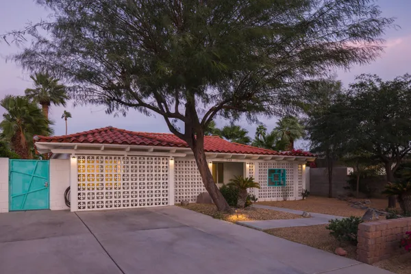 $955,000 | 748 North Calle Rolph, Palm Springs, CA 92262