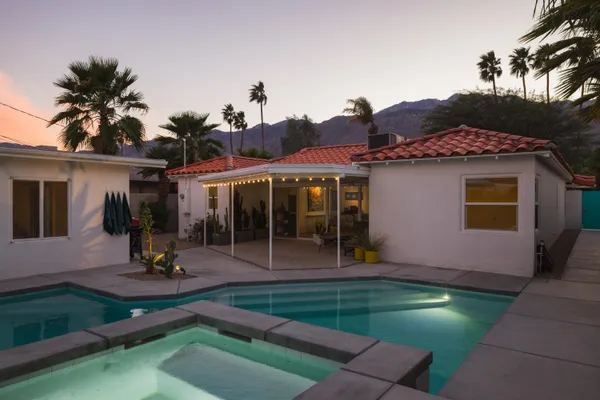 $955,000 | 748 North Calle Rolph, Palm Springs, CA 92262