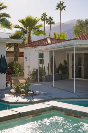 $955,000 | 748 North Calle Rolph, Palm Springs, CA 92262