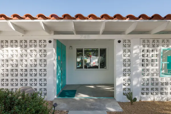 $955,000 | 748 North Calle Rolph, Palm Springs, CA 92262