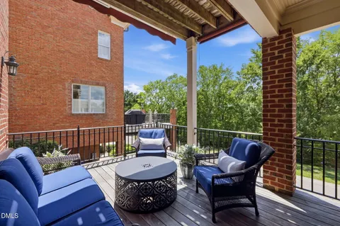 $1,600,000 | 215 Oval Park Place, Chapel Hill, NC 27517