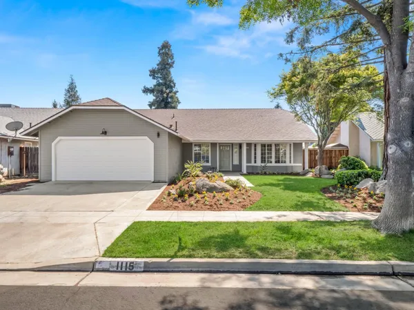 $455,000 | 1115 West Minarets Avenue, Fresno, CA 93650