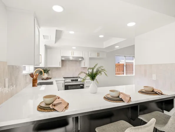 $455,000 | 1115 West Minarets Avenue, Fresno, CA 93650